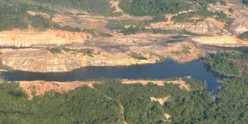 ilustrasi lubang tambang di Kalimantan Timur (Sirana.id)