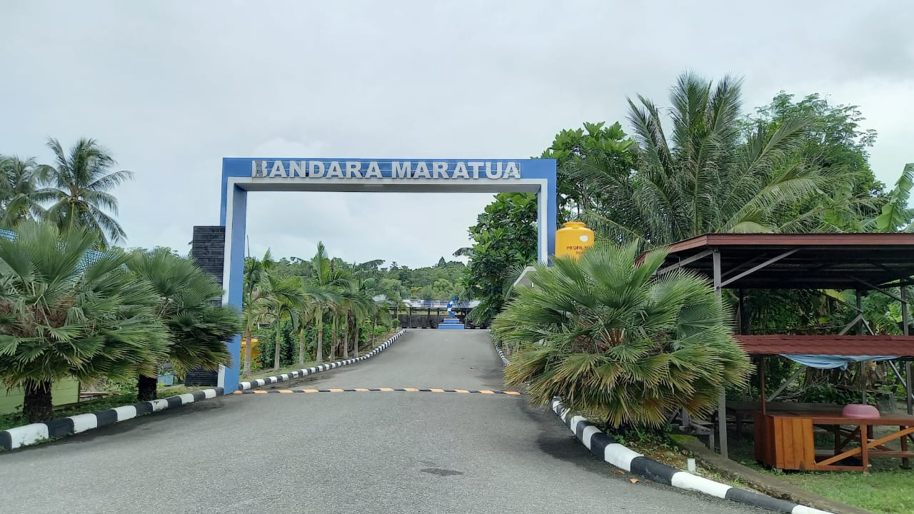 Gapura Bandara Maratua (sirana.id)