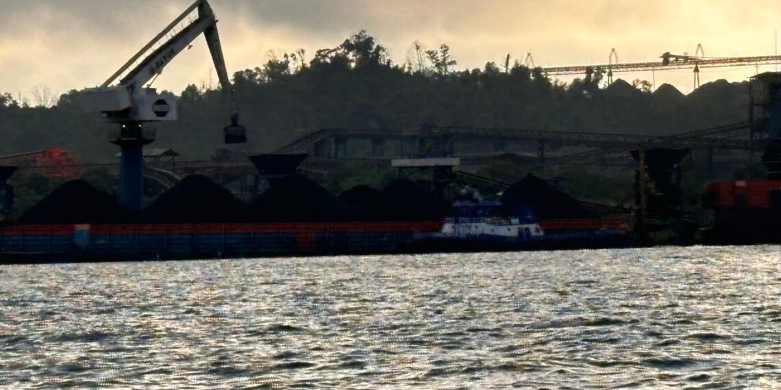 Deretan industri di wilayah Balikpapan (sirana.id)