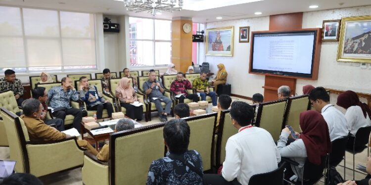 Kunjungan Pemkab Paser ke Pemkab Kutai Kartanegara