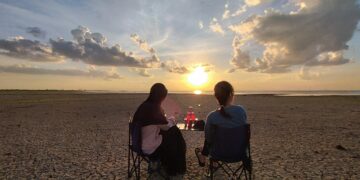 Daratan yang muncul saat danau Semayang mengering (foto: Pokdarwis BMT)