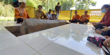 Lesong Batu di Muara Kaman (Sirana.id)