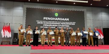 acara pemberian penghargaan oleh Pemprov kaltim
