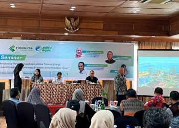 seminar bertajuk Mendorong Peran Perusahaan dalam Transisi Energi Berkeadilan dan Transformasi Ekonomi di Kalimantan Timur pada Kamis, 21 November 2024, di Ruang Mancong, Hotel Mesra, Samarinda. 