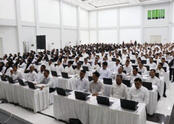 Sekda Sunggono Meninjau Seleksi PPPK 2024 di Kukar, Tekankan Kedisiplinan dan Kinerja ASN