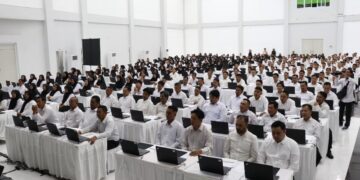 Sekda Sunggono Meninjau Seleksi PPPK 2024 di Kukar, Tekankan Kedisiplinan dan Kinerja ASN