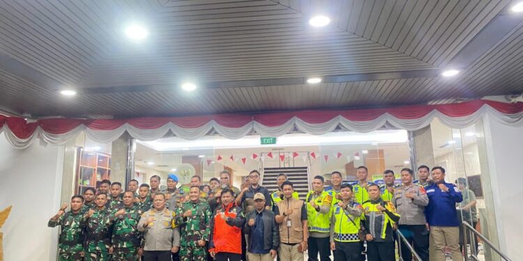 patroli gabungan pada malam sebelum pilkada