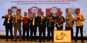 seremoni penyerahan DDP Kutai Kartanegara