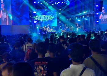Ilustrasi masyarakat yang menonton konser di Samarinda (Sirana.id)