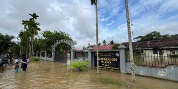 ilustrasi Banjir yang menggenangi sekolah di Bukuan, Kecamatan Palaran, Samarinda (Foto: Rahma Alieffiyandi/Sirana.id)