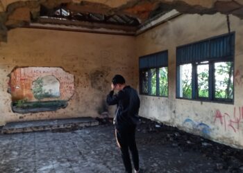 Sekolah yang ditinggalkan di Kutai Kartanegara akibat debu batu bara (foto: Nofiyatul Chalimah)