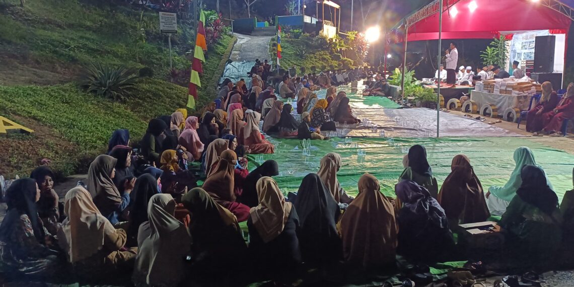 Acara haul akbar di TPU Sukamulya Palaran (doc.Panitia)