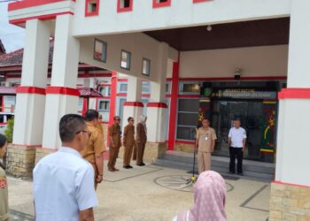 (pelaksanaan apel pagi rutin minggu ketiga: istimewa)