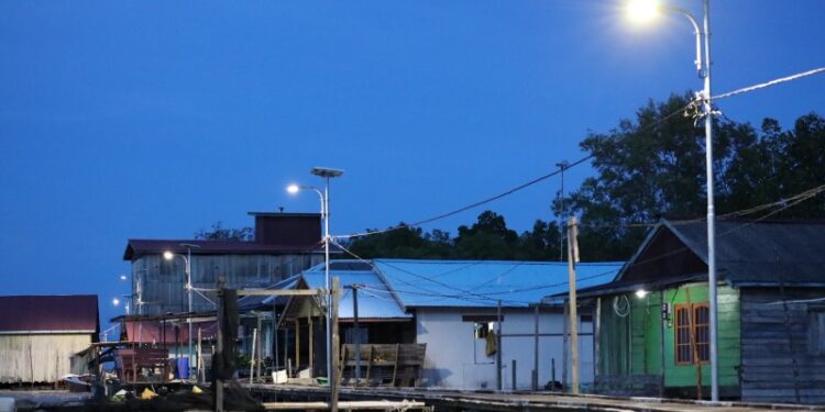 (Program Terang Kampungku di Desa Tani Baru/istimewa)