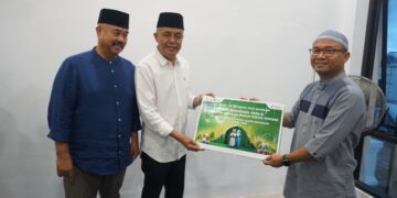 (Penyerahan Bantuan Bahan Pokok Penting/Istimewa)