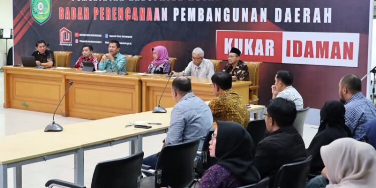 (Forum Perencanaan Pembangunan Daerah/istimewa)