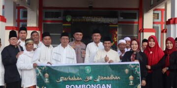 (Foto Bersama Rombongan Safari Ramadhan/istimewa)