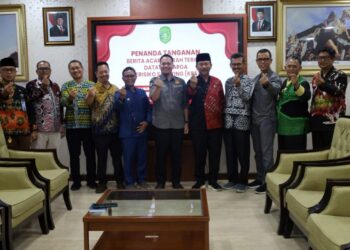 (Foto Bersama Setelah BAST/istimewa)