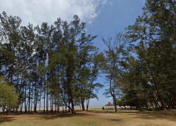 Pantai Tanah Merah di Samboja, yang selalu jadi destinasi favorit