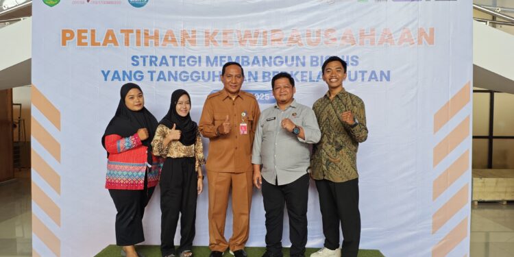 (Pelatihan Kewirausahaan Loa Janan, Pembuatan Nomor Induk Berusaha/Istimewa)