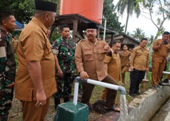 (Bupati Kukar Edi Damansyah Tinjau Sumur Bor Desa Kertabuana/Istimewa)