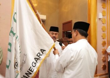 (Pengukuhan Pengurus LPTQ Kukar Oleh Bupati Kukar, Edi Damansyah/Istimewa)
