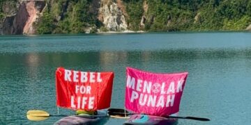 Protes di lubang tambang yang mematikan (foto: Koalisi)