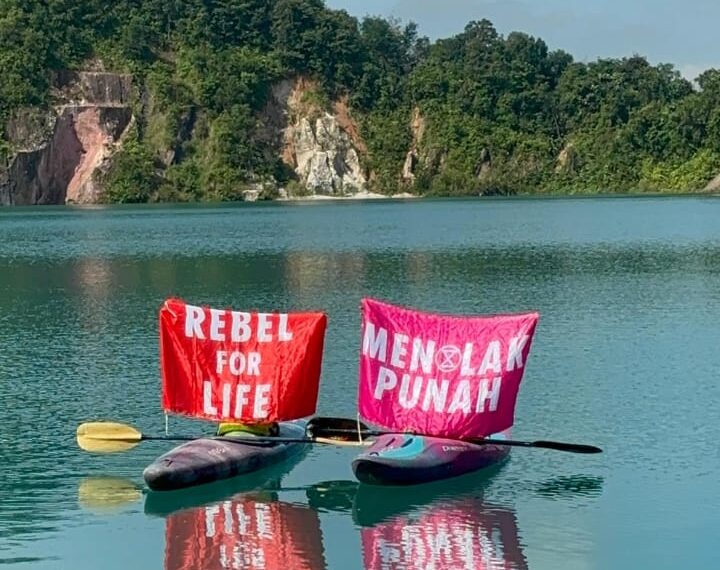 Protes di lubang tambang yang mematikan (foto: Koalisi)