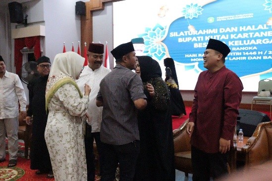 (Halal Bihalal yang dihadiri Grup Aasamrah El Farady/Istimewa)