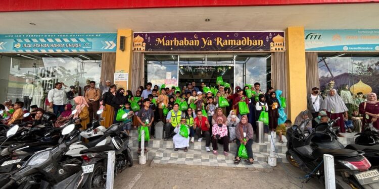 (Wisata Belanja Ramadhan Bersama Anak-anak Yatim Piatu dan Duafa/Istimewa)