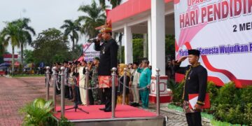 (Sekda Kukar Memimpin Upacara Hardiknas/Istimewa)