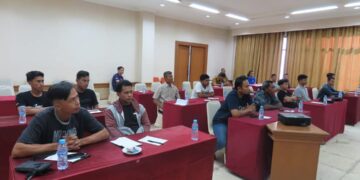 pelatihan untuk resepsionis hotel