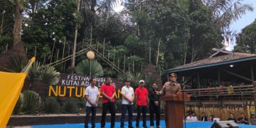 Acara Festival Nutuk Beham di Kedang Ipil tahun sebelumnya