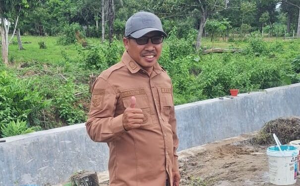 Kepala Desa Loa Raya Martin