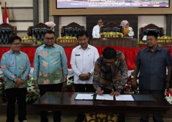 (Rapat Paripurna Agenda Pengumuman Hasil Penetapan Calon Bupati/Istimewa)