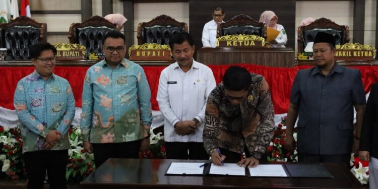 (Rapat Paripurna Agenda Pengumuman Hasil Penetapan Calon Bupati/Istimewa)