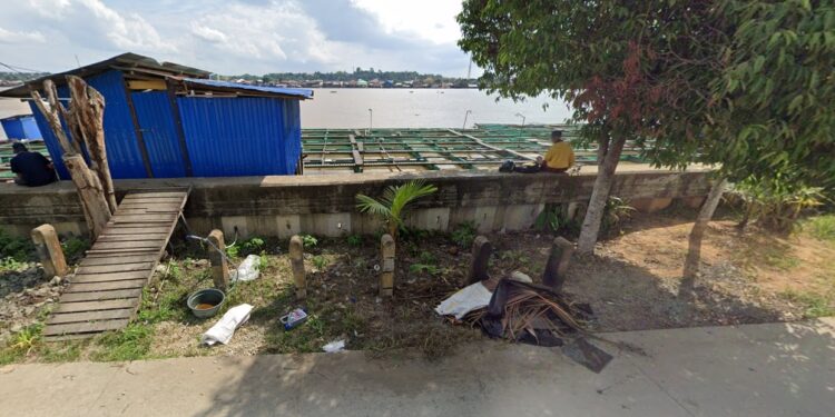 ilustrasi usaha keramba yang didukung infrastruktur di Loa Raya