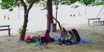 Wisata Pantai Panrita Lopi