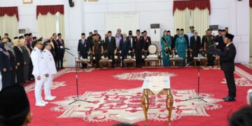 (Pelantikan Bupati dan Wakil Bupati Kukar oleh Gubernur Kaltim Rudy Mas’ud/istimewa)