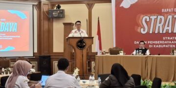 (Rapat evaluasi Strata Daya/Istimewa)