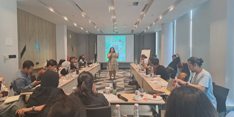 Pelatihan transisi energi oleh Cerah dan AJI Samarinda