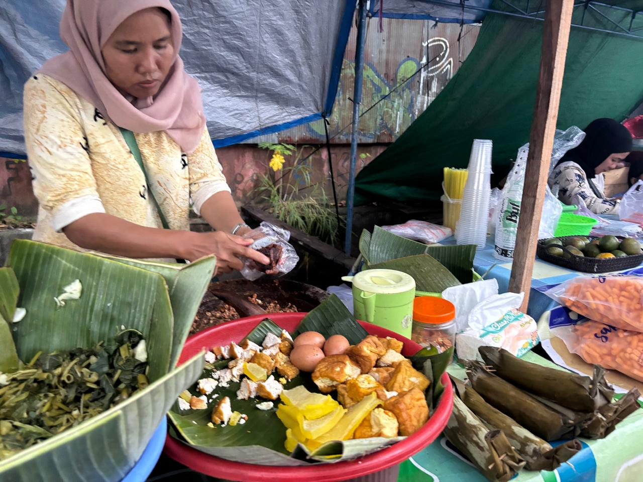 ilustrasi perempuan dan UMKM di Samarinda, Kalimantan Timur (Sirana.id)
