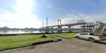 Jembatan Repo Repo Menuju Pulau Kumala