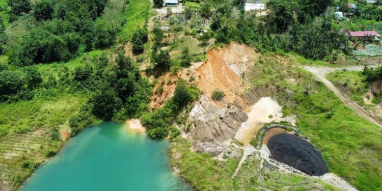 Lubang tambang batu bara yang merenggut nyawa (dokumentasi: Jatam Kaltim)