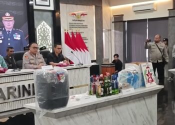 alat bukti yang ditunjukkan polresta samarinda