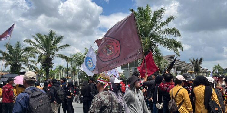 Aksi Demo 214 oleh masyarakat Kaltim (foto:Nasya)