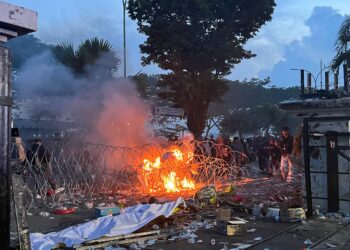Aksi Demo 214 oleh masyarakat Kaltim (foto:Nasya)