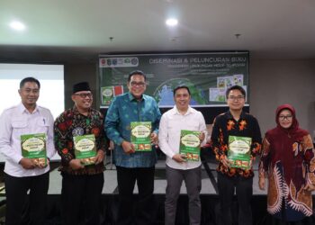Dokumentasi Peluncuran Buku Pendidikan Lingkungan Hidup SD Pesisir