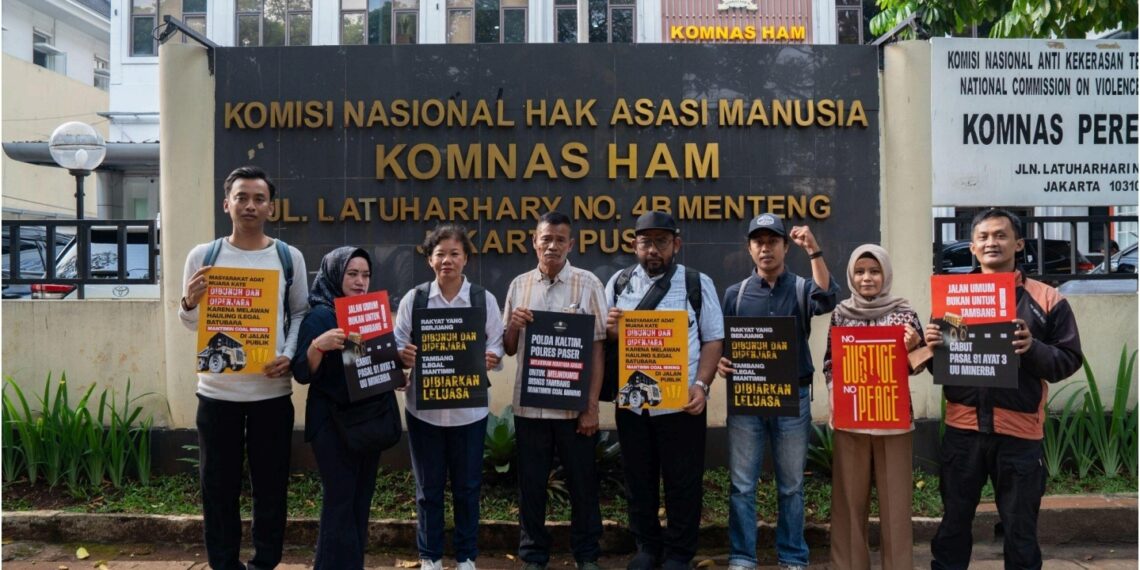 Misran dan tim takar di depan Komnas HAM