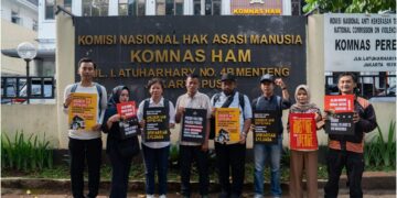 Misran dan tim takar di depan Komnas HAM